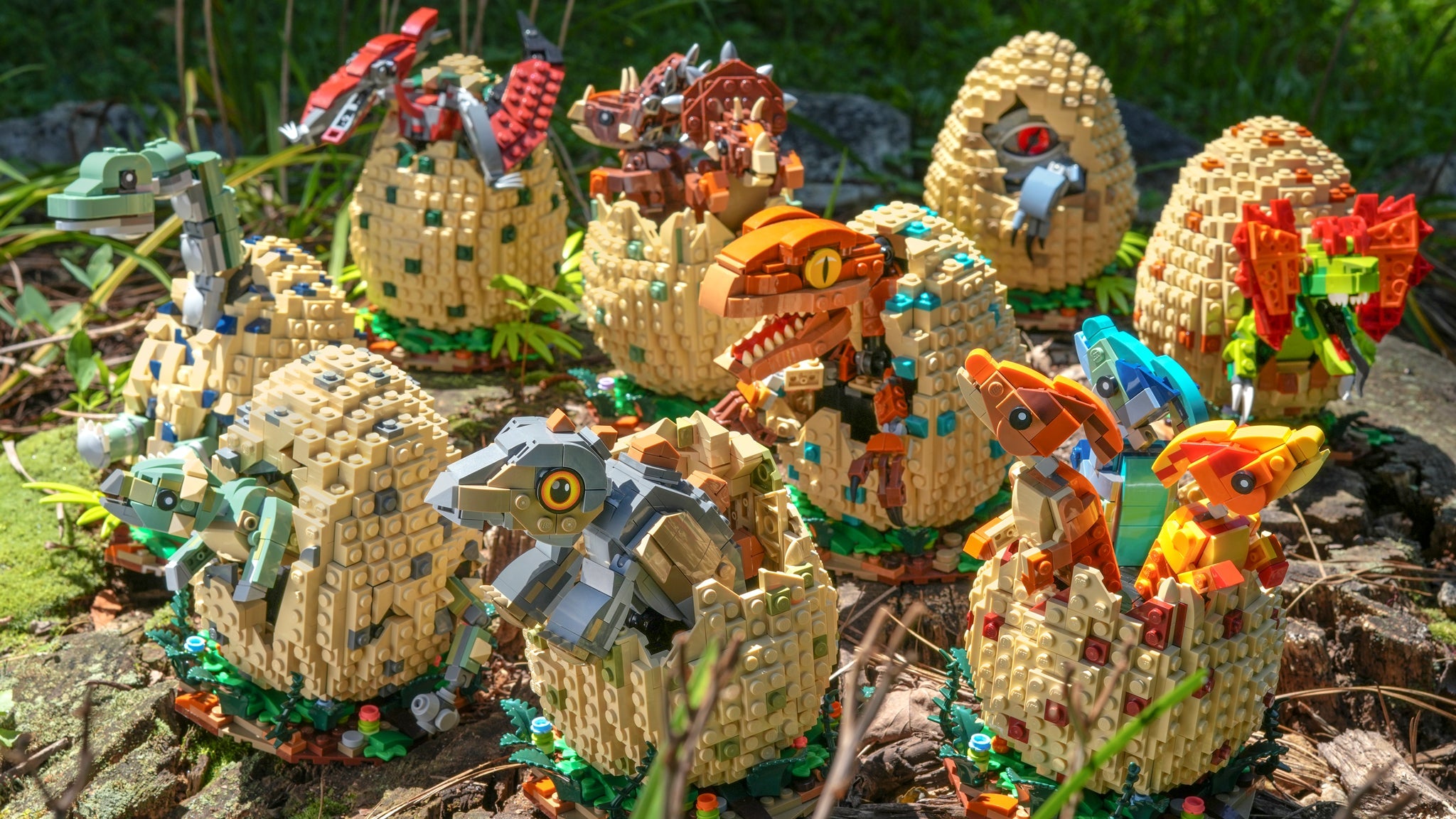 Life-Sized Dino Egg Replicas in LEGO Bricks by Bricker Builds